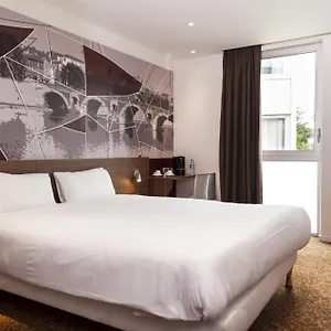 Отель Brit Toulouse - L'esplanade, Коломье